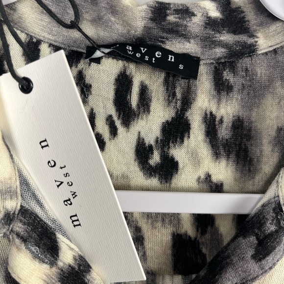 NWT Maven West Womens Animal Print Super Soft Button-Up Long Sleeve Top small - Picture 4 of 7